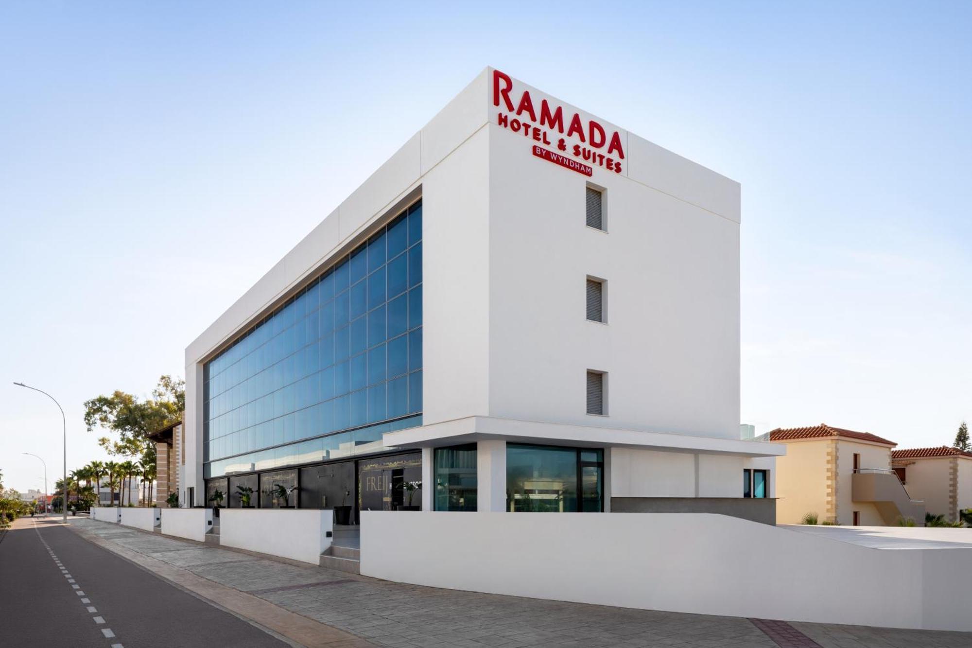 Ramada Hotel & Suites By Wyndham Ayia Napa Exterior foto